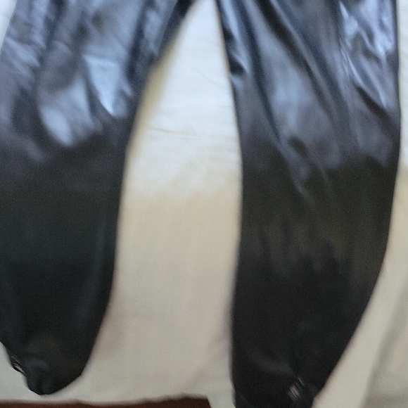 GUESS Black Pleather Pants - Picture 5 of 6